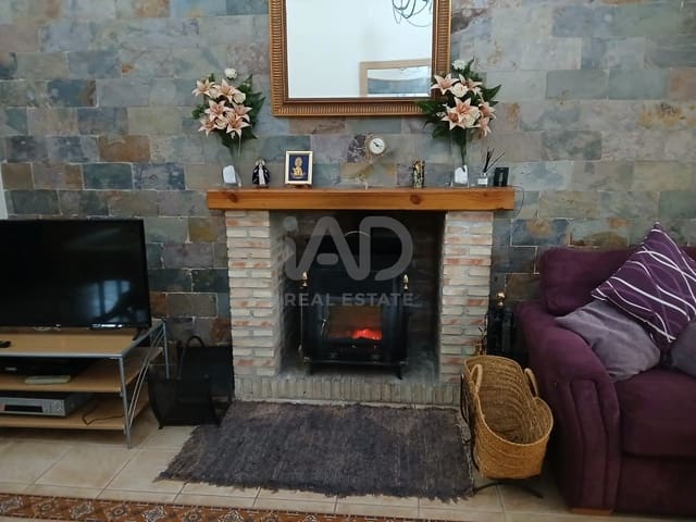 4 slaapkamer Villa te koop in Calasparra met zwembad - € 209.000 (Ref: 9988649)