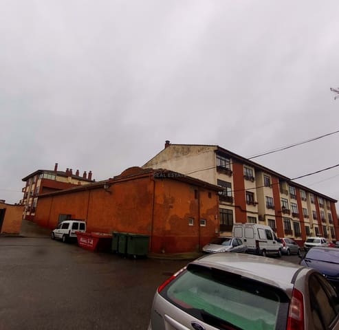 Kommersiell til salgs i Leon by - € 26 000 (Ref: 9988653)