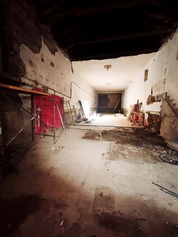 Kommersiell til salgs i Leon by - € 26 000 (Ref: 9988653)