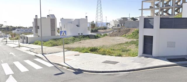 Działka budowlana na sprzedaż w Capistrano, Nerja - 136 000 € (Ref: 9988654)
