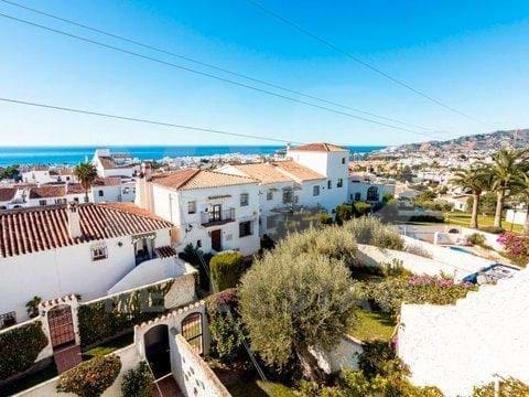 Działka budowlana na sprzedaż w Capistrano, Nerja - 136 000 € (Ref: 9988654)