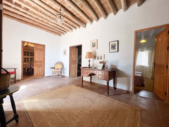 Finca/Casa Rural de 5 habitaciones en Casabermeja en venta con garaje - 549.000 € (Ref: 9988655)