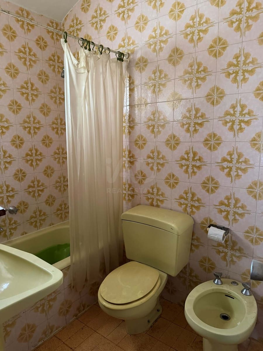 4 sovrum Hus till salu i Madrid stad - 290 000 € (Ref: 9988657)