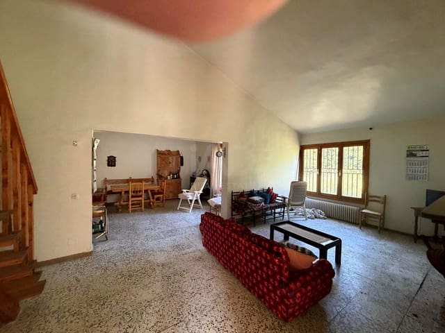 Casa de 4 habitaciones en Madrid ciudad en venta - 290.000 € (Ref: 9988657)