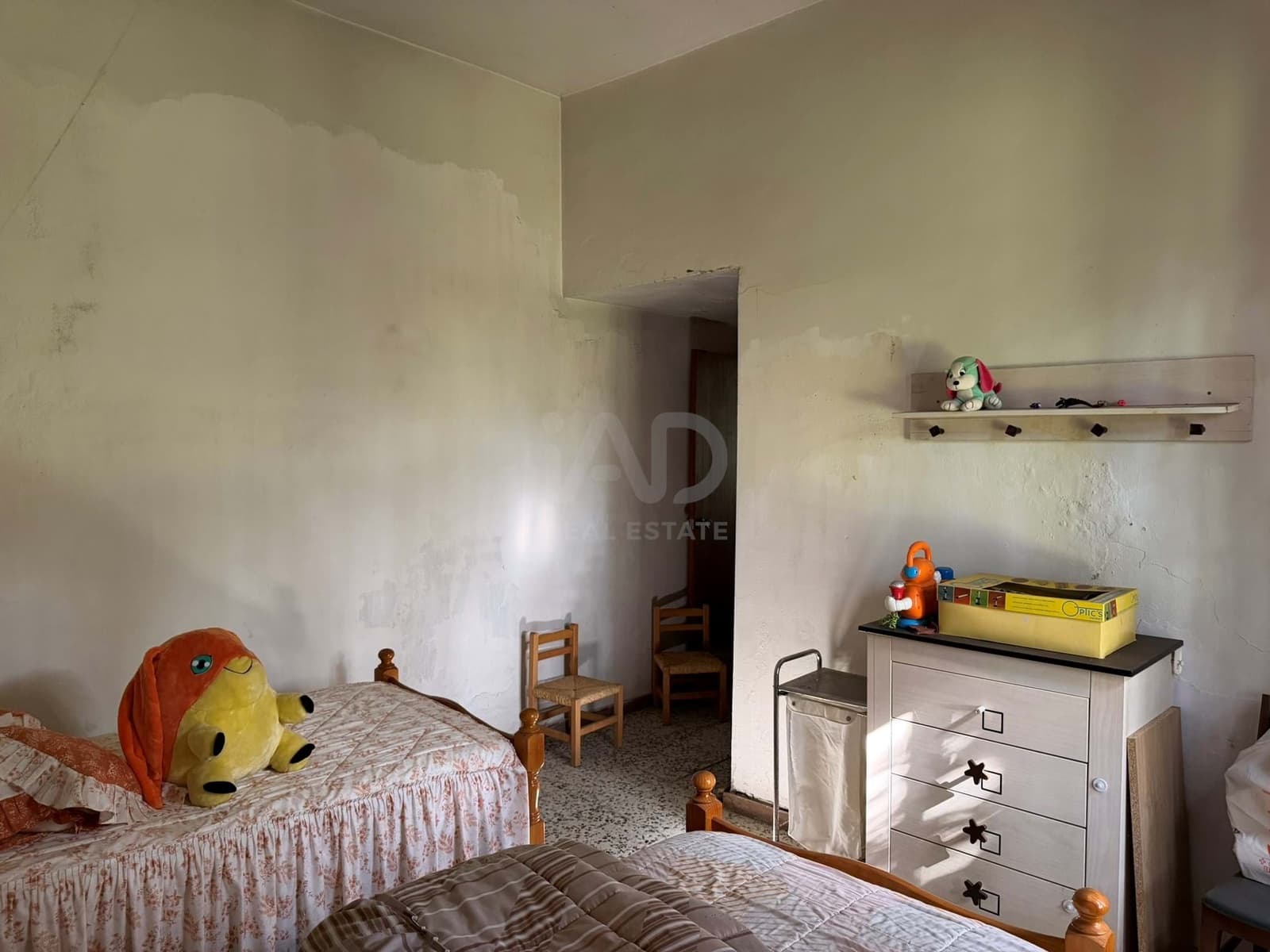 4 sovrum Hus till salu i Madrid stad - 290 000 € (Ref: 9988657)
