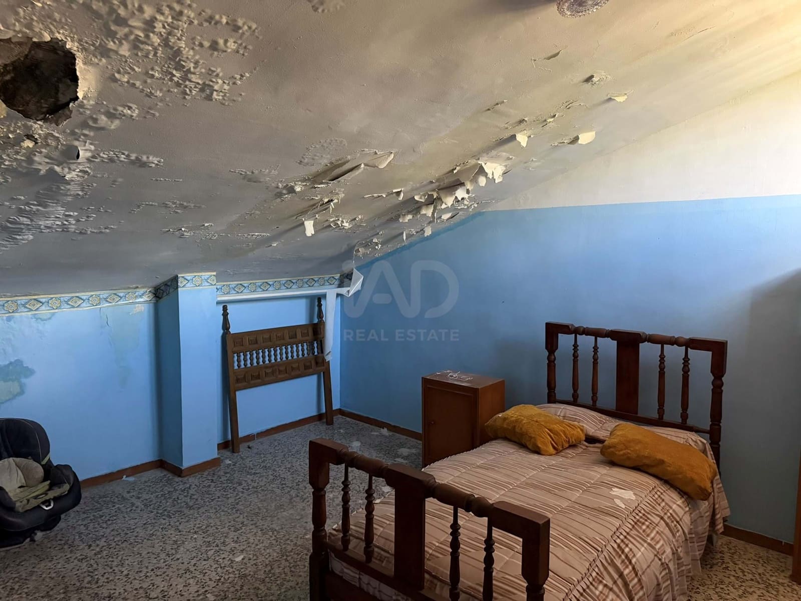 4 sovrum Hus till salu i Madrid stad - 290 000 € (Ref: 9988657)