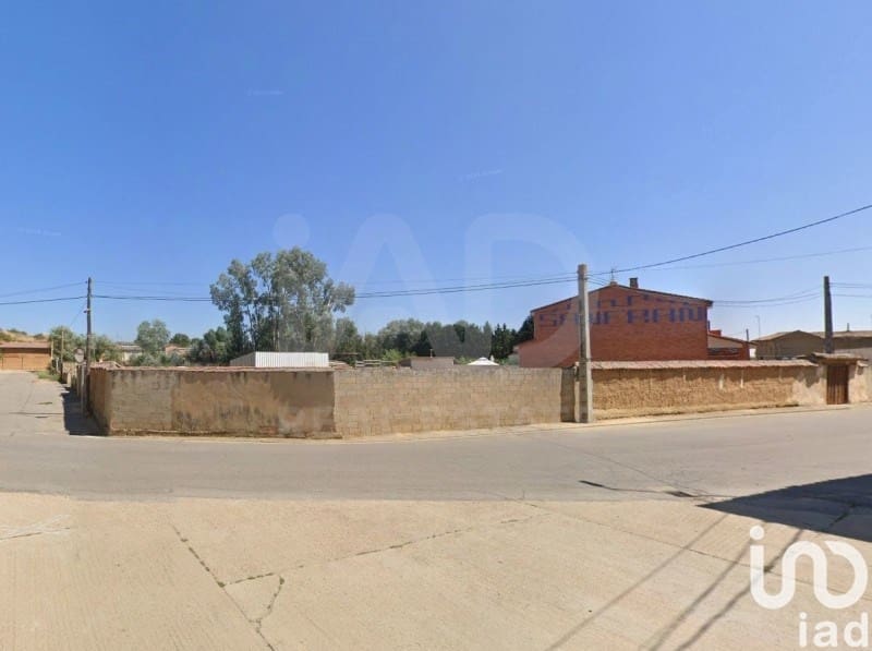 Building Plot for sale in Villaturiel - € 49,000 (Ref: 9988658)