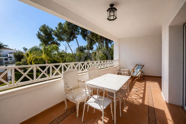2 soveværelse Lejlighed til salg i Río Real, Marbella med garage - € 425.000 (Ref: 9988660)