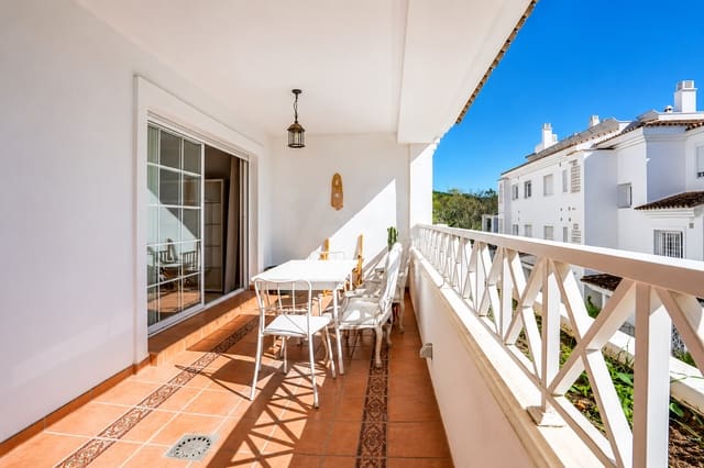 2 soveværelse Lejlighed til salg i Río Real, Marbella med garage - € 425.000 (Ref: 9988660)