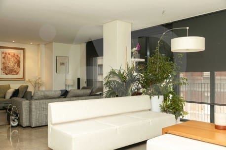 5 soverom Leilighet til salgs i Leon by med garasje - € 850 000 (Ref: 9988661)