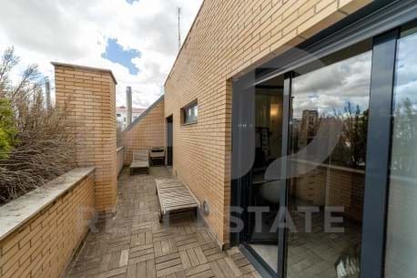 5 soverom Leilighet til salgs i Leon by med garasje - € 850 000 (Ref: 9988661)