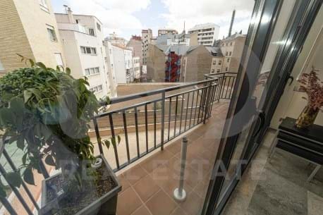 5 soverom Leilighet til salgs i Leon by med garasje - € 850 000 (Ref: 9988661)