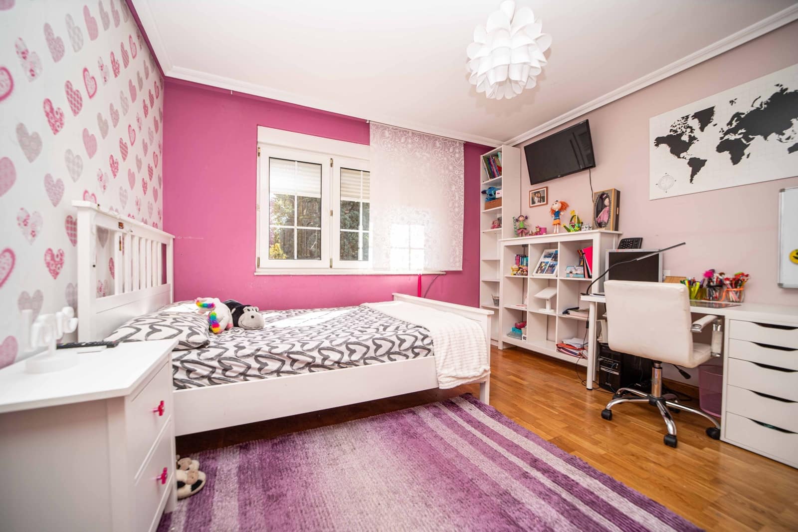 5 sypialnia Dom na sprzedaż w Miasto Leon z basenem garażem - 498 900 € (Ref: 9988662)