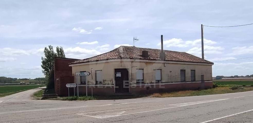 5 soveværelse Finca/Landehus til salg i Leon by - € 74.900 (Ref: 9988664)