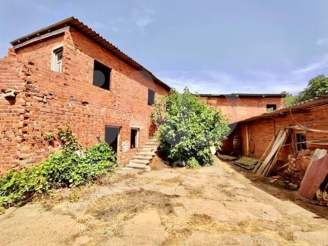 5 soveværelse Finca/Landehus til salg i Leon by - € 74.900 (Ref: 9988664)