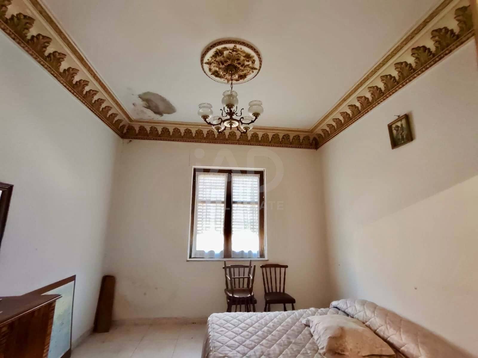 5 soveværelse Finca/Landehus til salg i Leon by - € 74.900 (Ref: 9988664)
