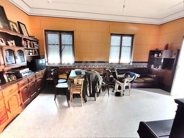 5 soverom Finca/Herregård til salgs i Leon by - € 74 900 (Ref: 9988664)