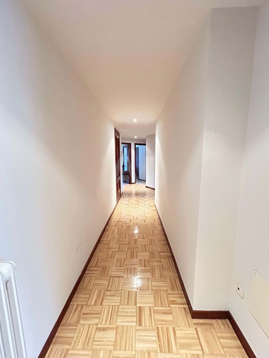 3 sypialnia Apartament na sprzedaż w Miasto Leon - 90 000 € (Ref: 9988666)