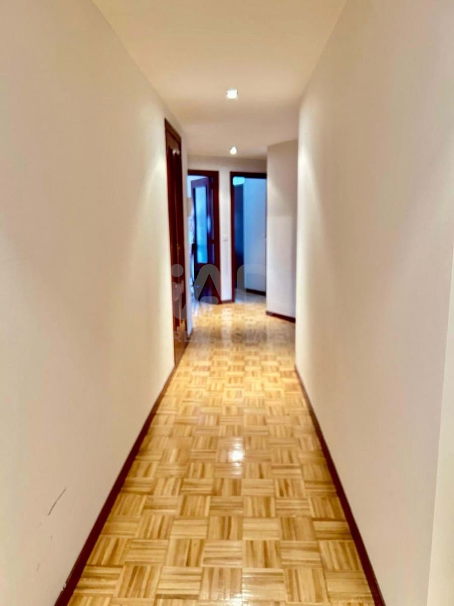 3 sypialnia Apartament na sprzedaż w Miasto Leon - 90 000 € (Ref: 9988666)