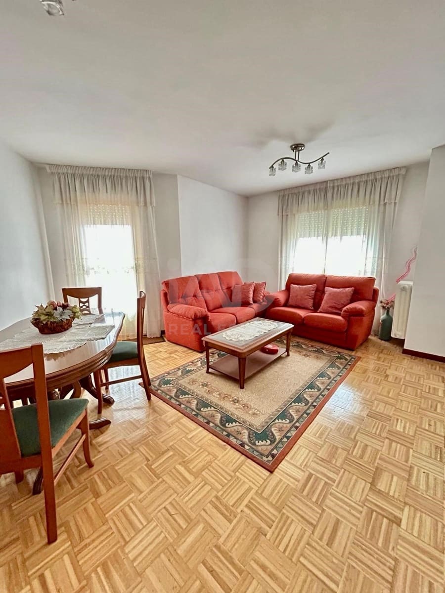 3 sypialnia Apartament na sprzedaż w Miasto Leon - 90 000 € (Ref: 9988666)