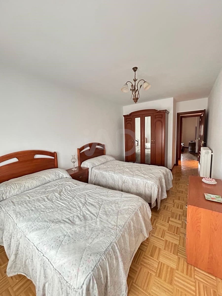 3 sypialnia Apartament na sprzedaż w Miasto Leon - 90 000 € (Ref: 9988666)