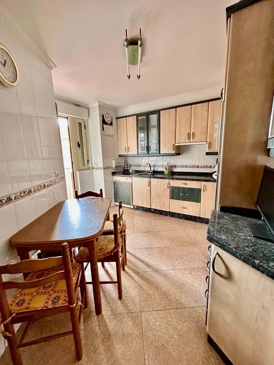 3 sypialnia Apartament na sprzedaż w Miasto Leon - 90 000 € (Ref: 9988666)