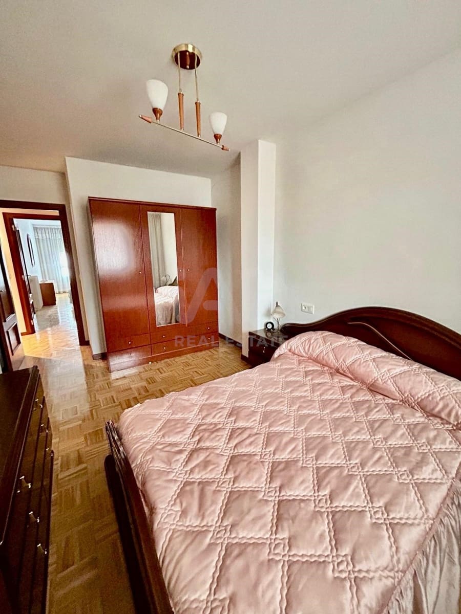 3 sypialnia Apartament na sprzedaż w Miasto Leon - 90 000 € (Ref: 9988666)