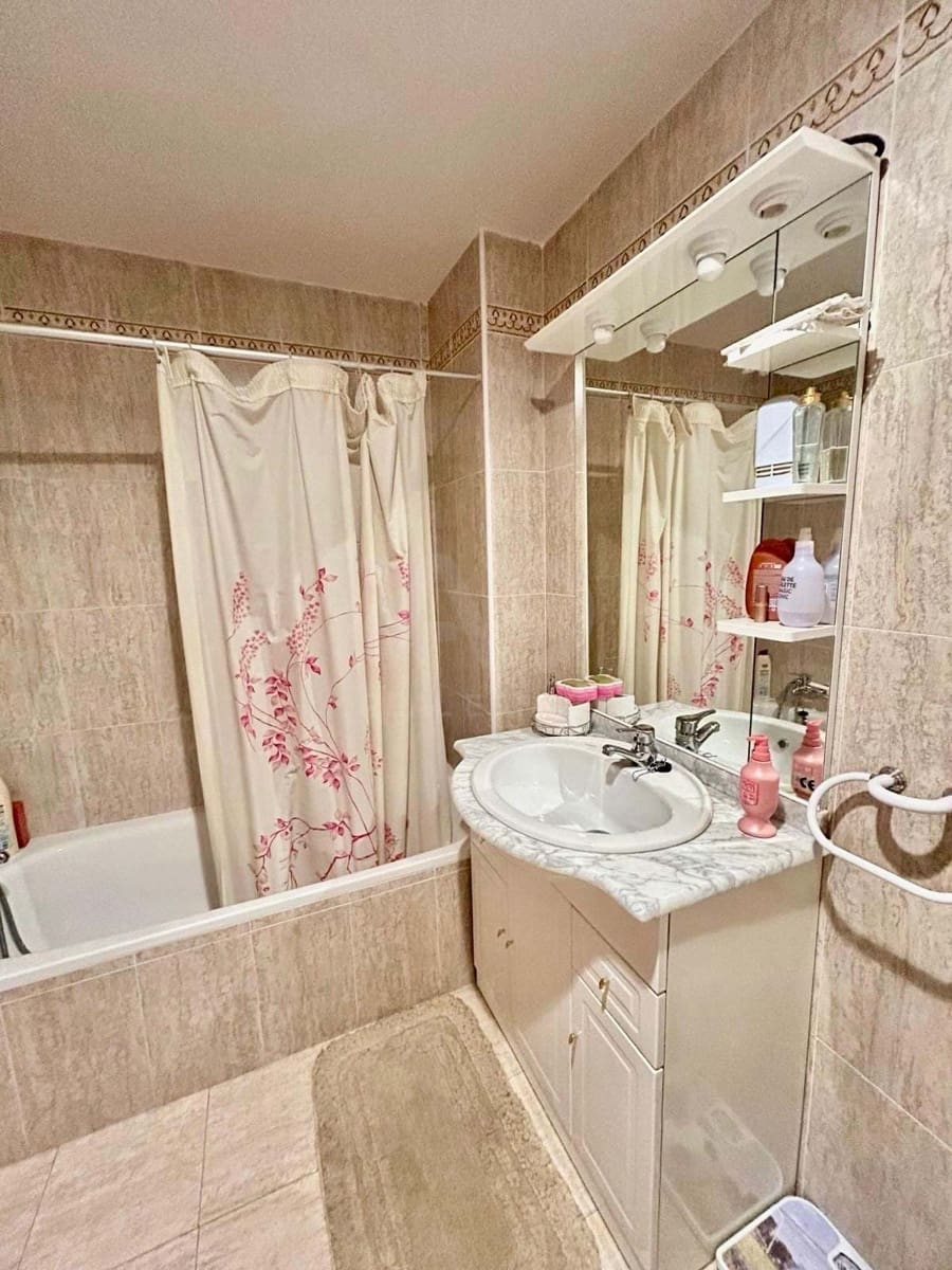 3 sypialnia Apartament na sprzedaż w Miasto Leon - 90 000 € (Ref: 9988666)