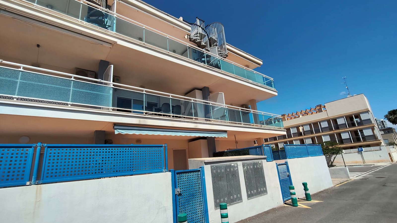 Apartamento de 2 habitaciones en Oropesa  en venta - 183.000 € (Ref: 9988667)
