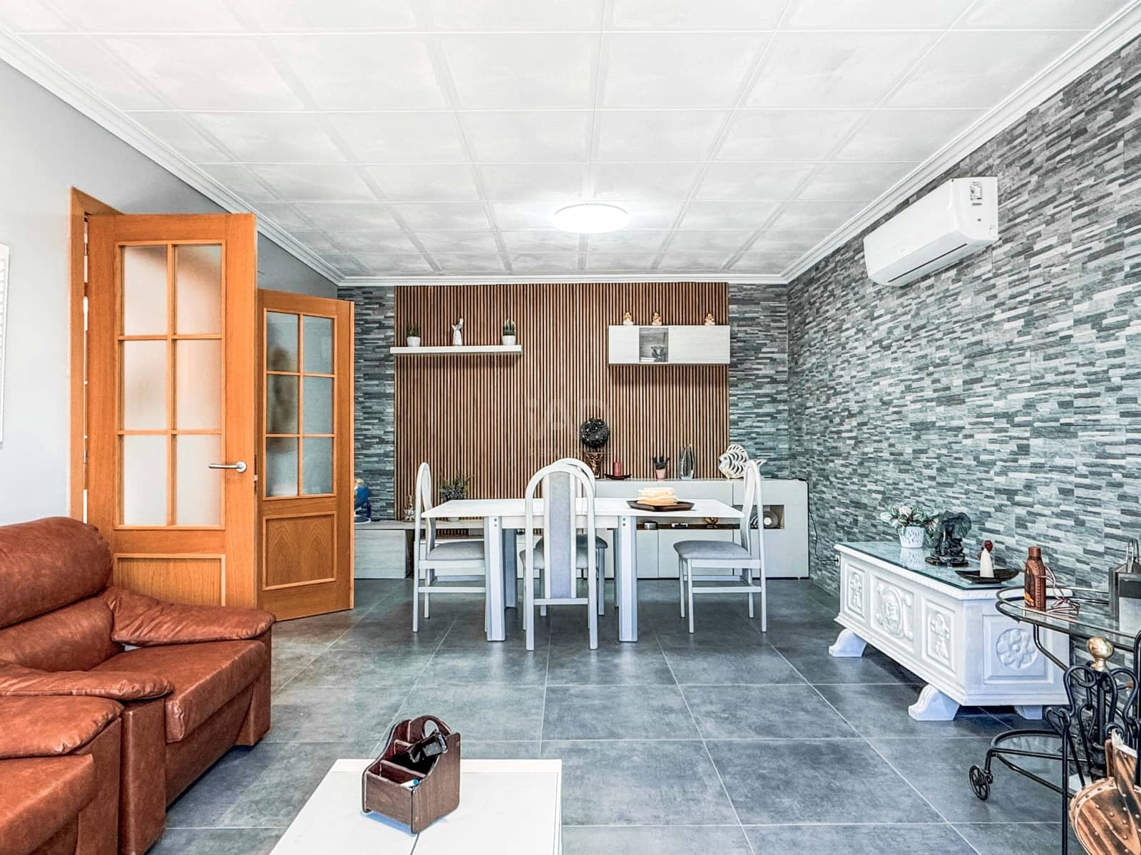 3 slaapkamer Huis te koop in Gerona stad met zwembad - € 370.000 (Ref: 9988668)