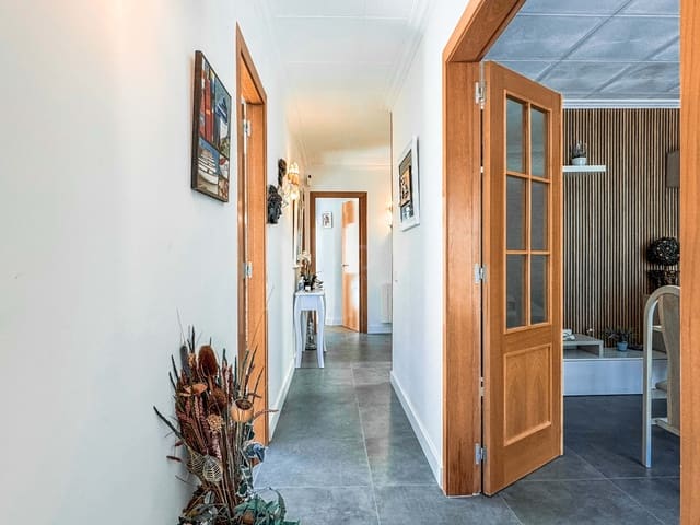 3 slaapkamer Huis te koop in Gerona stad met zwembad - € 370.000 (Ref: 9988668)