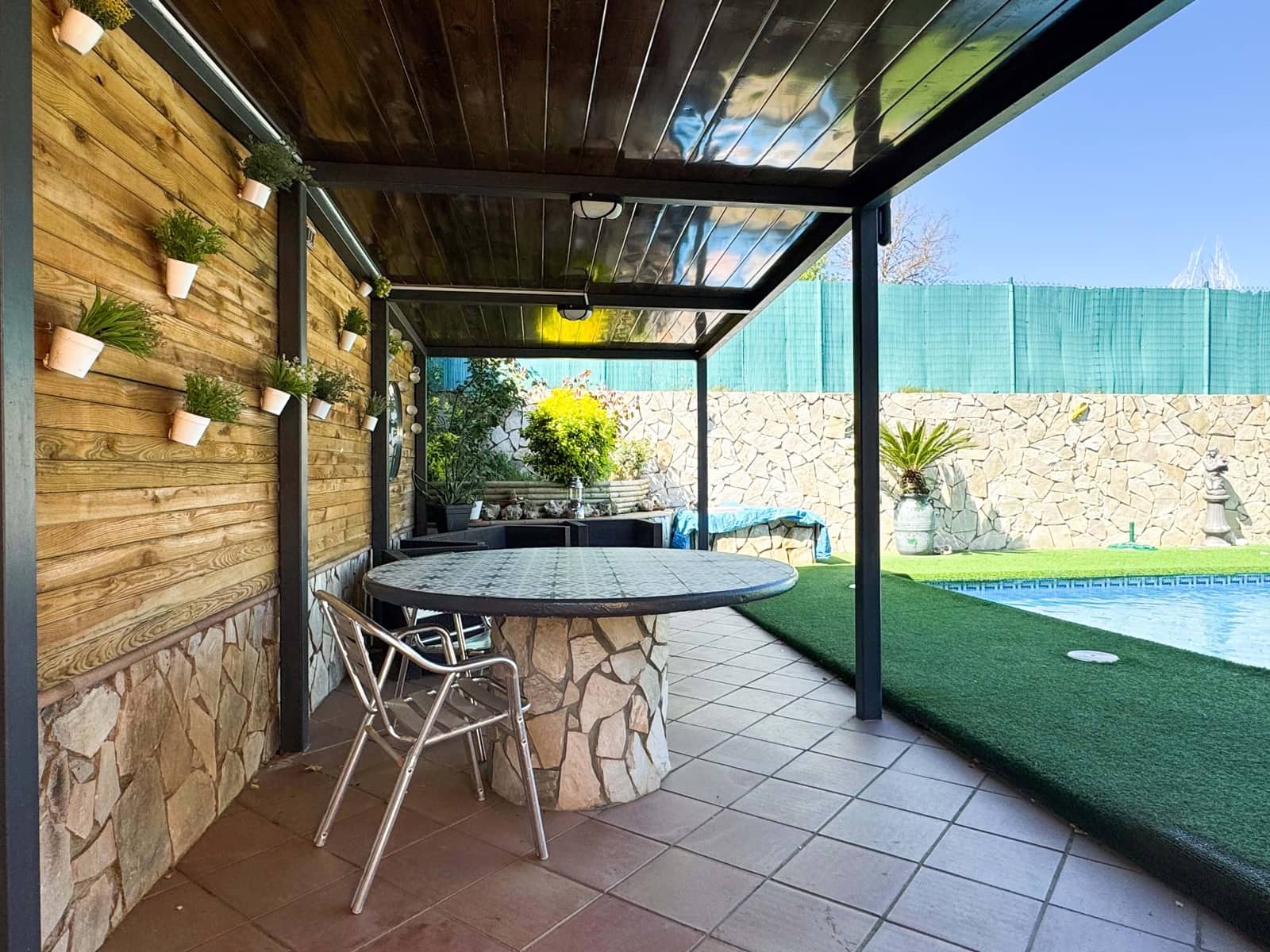 3 slaapkamer Huis te koop in Gerona stad met zwembad - € 370.000 (Ref: 9988668)