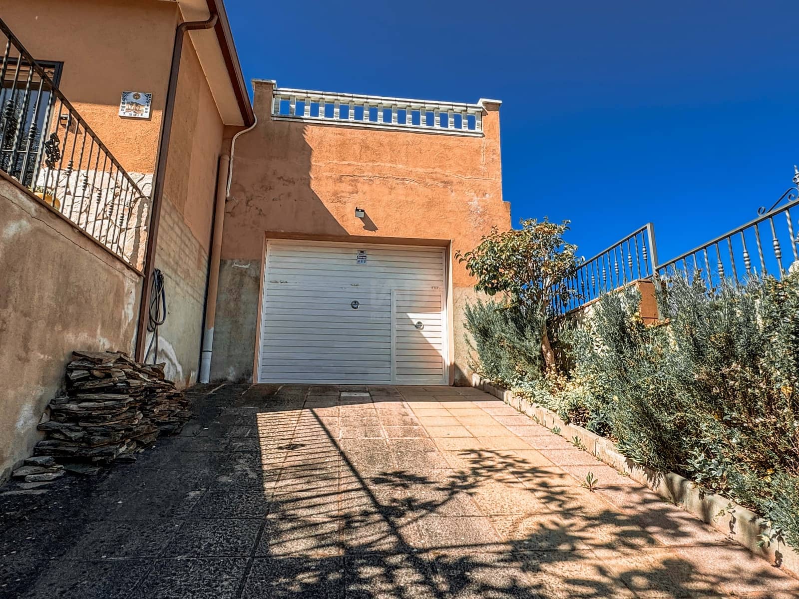 3 slaapkamer Huis te koop in Gerona stad met zwembad - € 370.000 (Ref: 9988668)