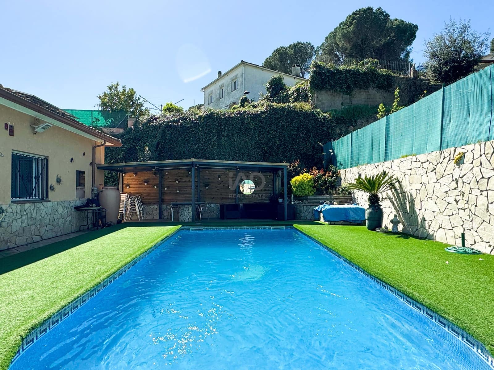 3 slaapkamer Huis te koop in Gerona stad met zwembad - € 370.000 (Ref: 9988668)