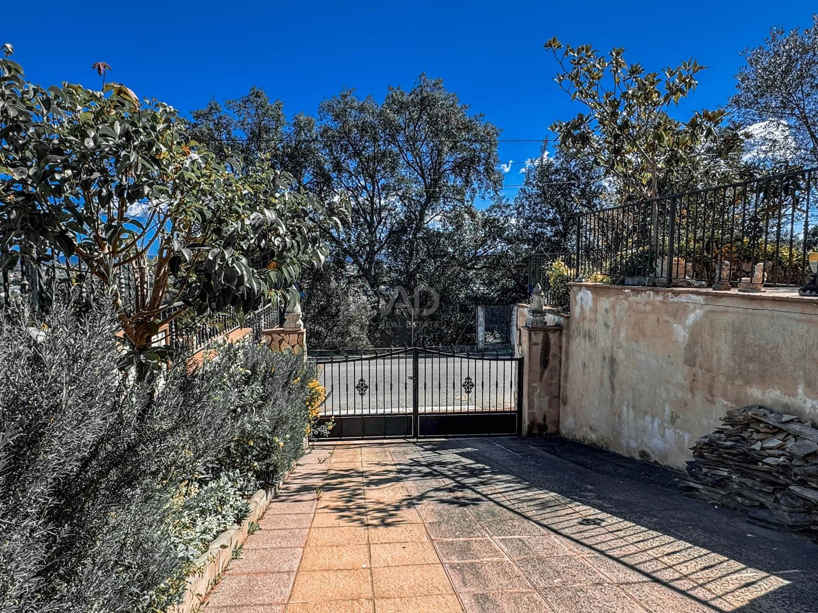 3 slaapkamer Huis te koop in Gerona stad met zwembad - € 370.000 (Ref: 9988668)