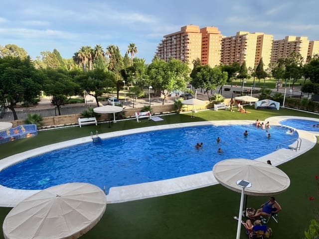 Apartamento de 2 habitaciones en Oropesa  en venta con piscina garaje - 187.000 € (Ref: 9988671)