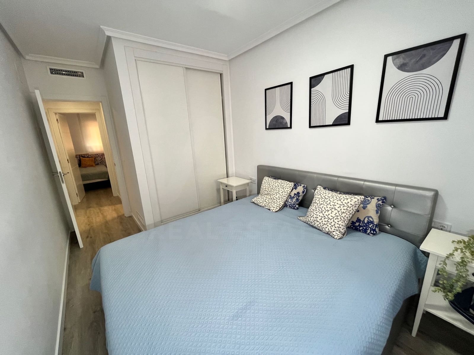 Apartamento de 2 habitaciones en Oropesa  en venta con piscina garaje - 187.000 € (Ref: 9988671)
