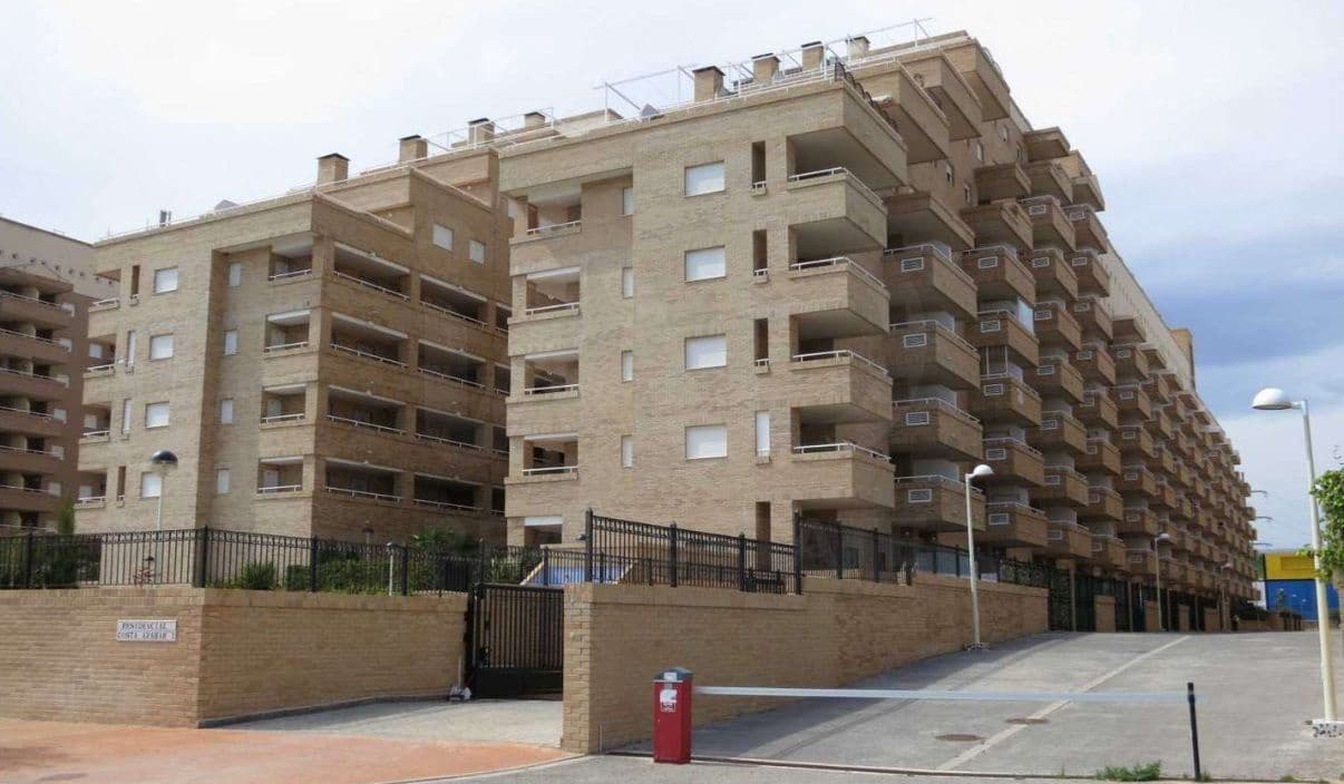 Apartamento de 2 habitaciones en Oropesa  en venta con piscina garaje - 187.000 € (Ref: 9988671)