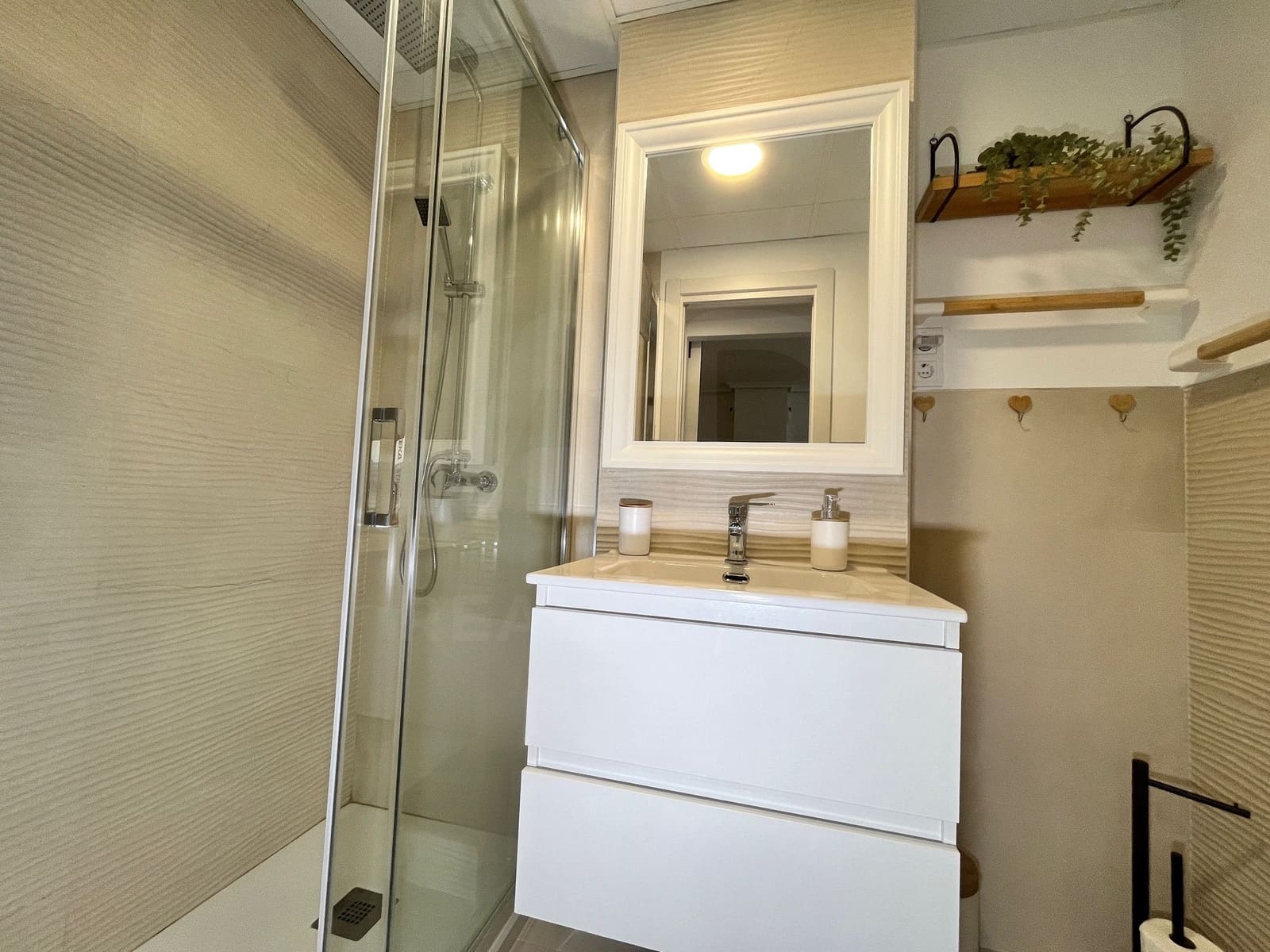 Apartamento de 2 habitaciones en Oropesa  en venta con piscina garaje - 187.000 € (Ref: 9988671)