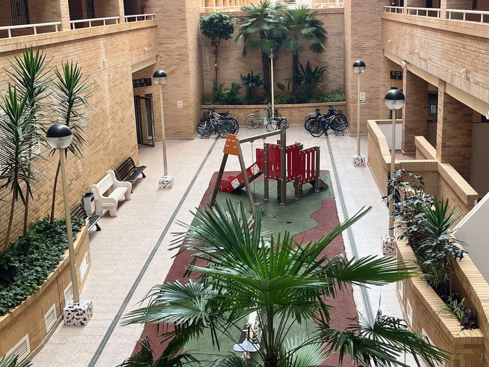 Apartamento de 2 habitaciones en Oropesa  en venta con piscina garaje - 187.000 € (Ref: 9988671)
