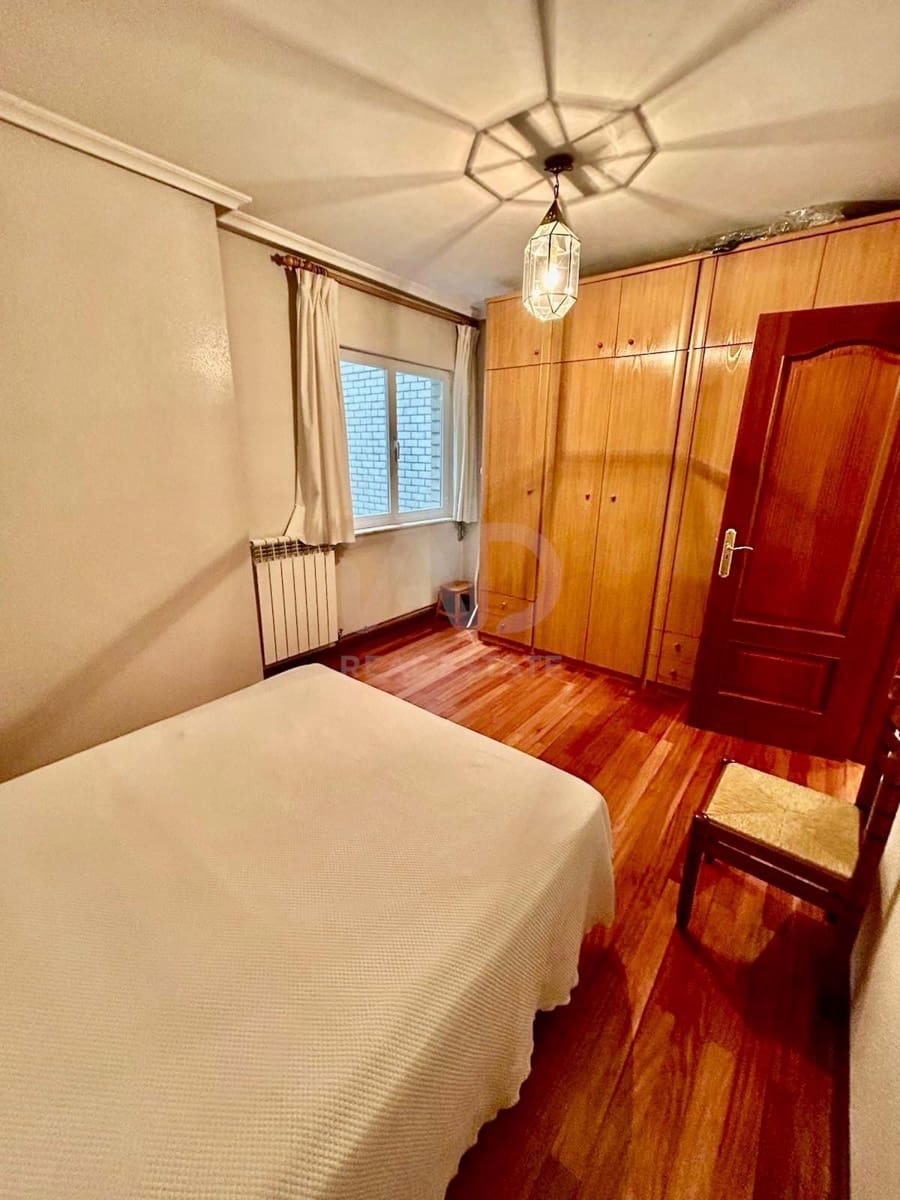 5 camera da letto Appartamento in vendita in Leon citta con garage - 145.000 € (Rif: 9988674)