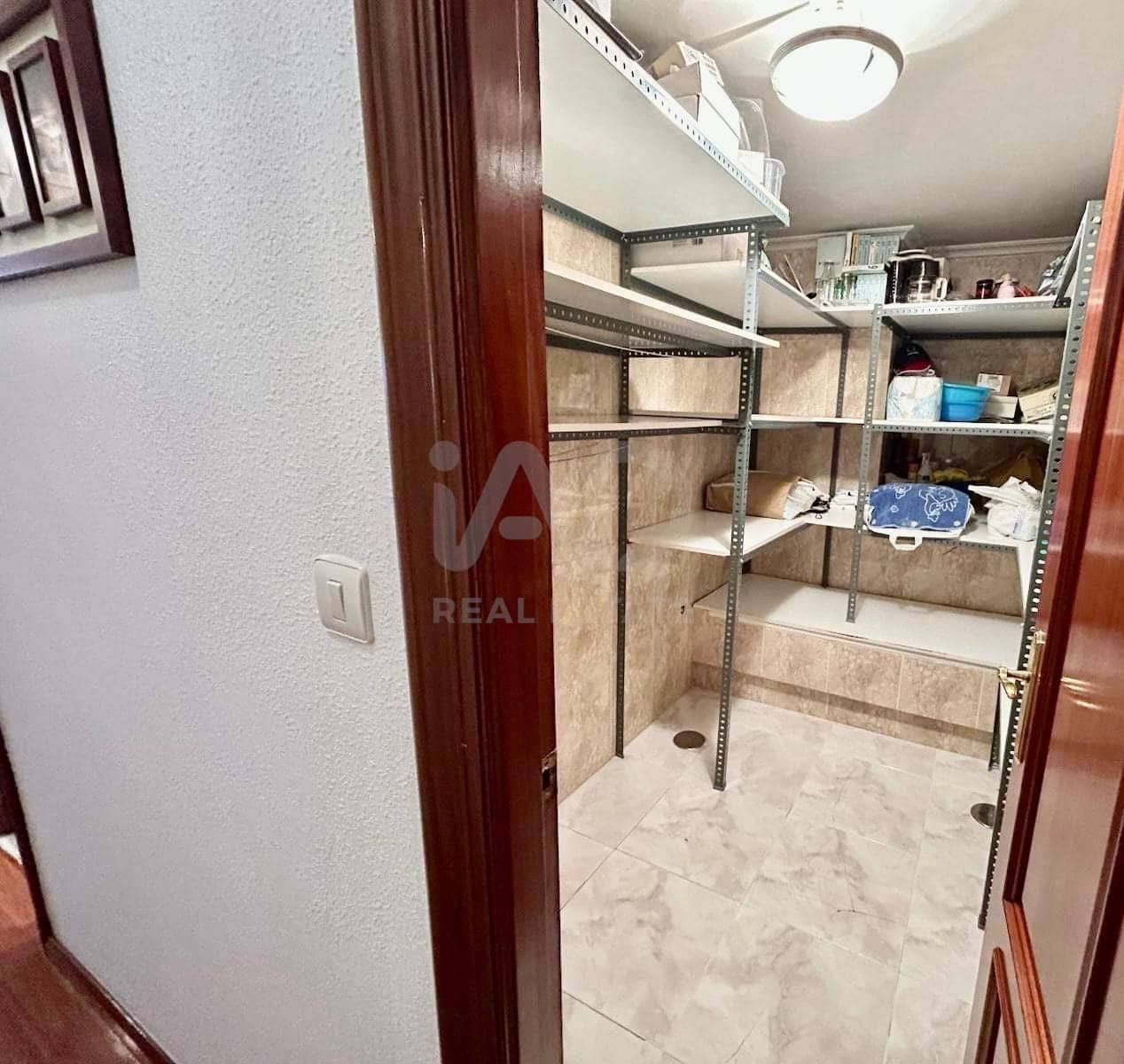 5 camera da letto Appartamento in vendita in Leon citta con garage - 145.000 € (Rif: 9988674)