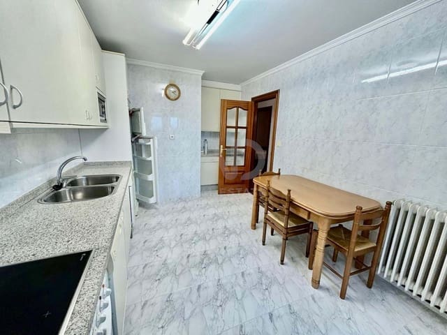 5 chambre Appartement à vendre à León ville avec garage - 145 000 € (Ref: 9988674)