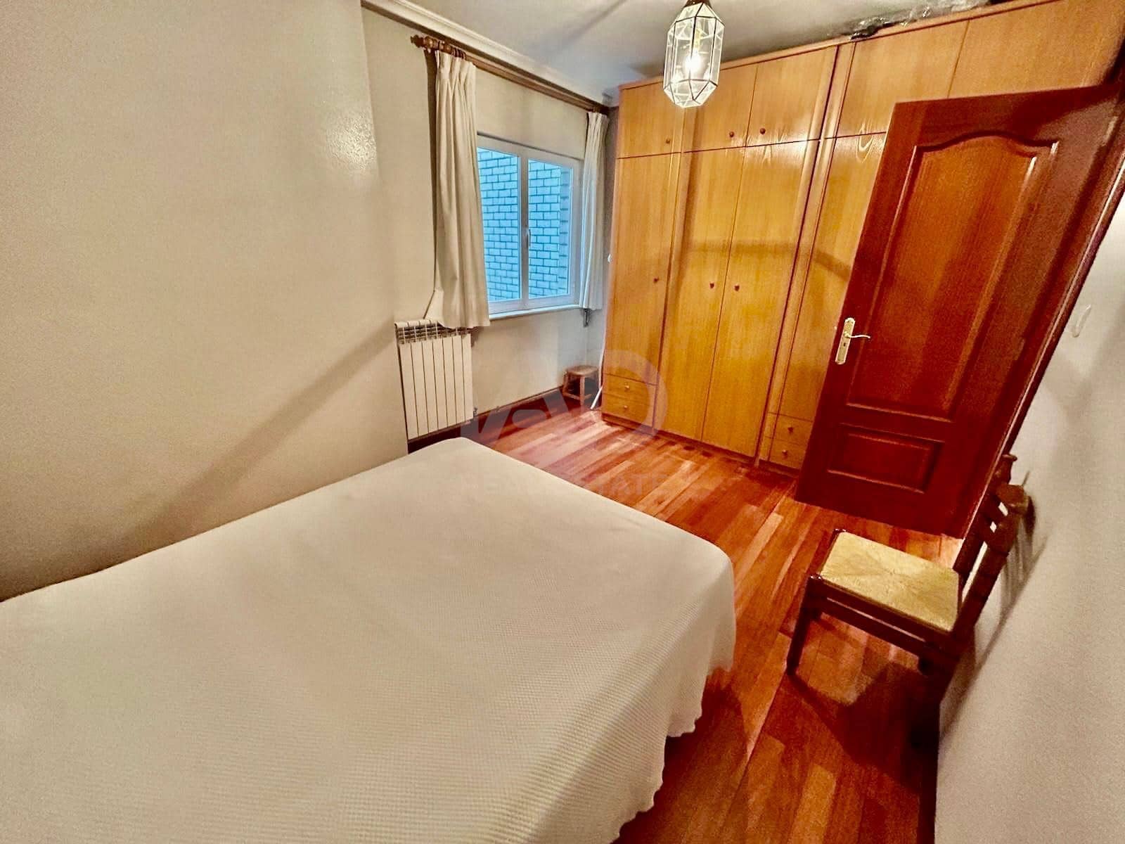 5 camera da letto Appartamento in vendita in Leon citta con garage - 145.000 € (Rif: 9988674)