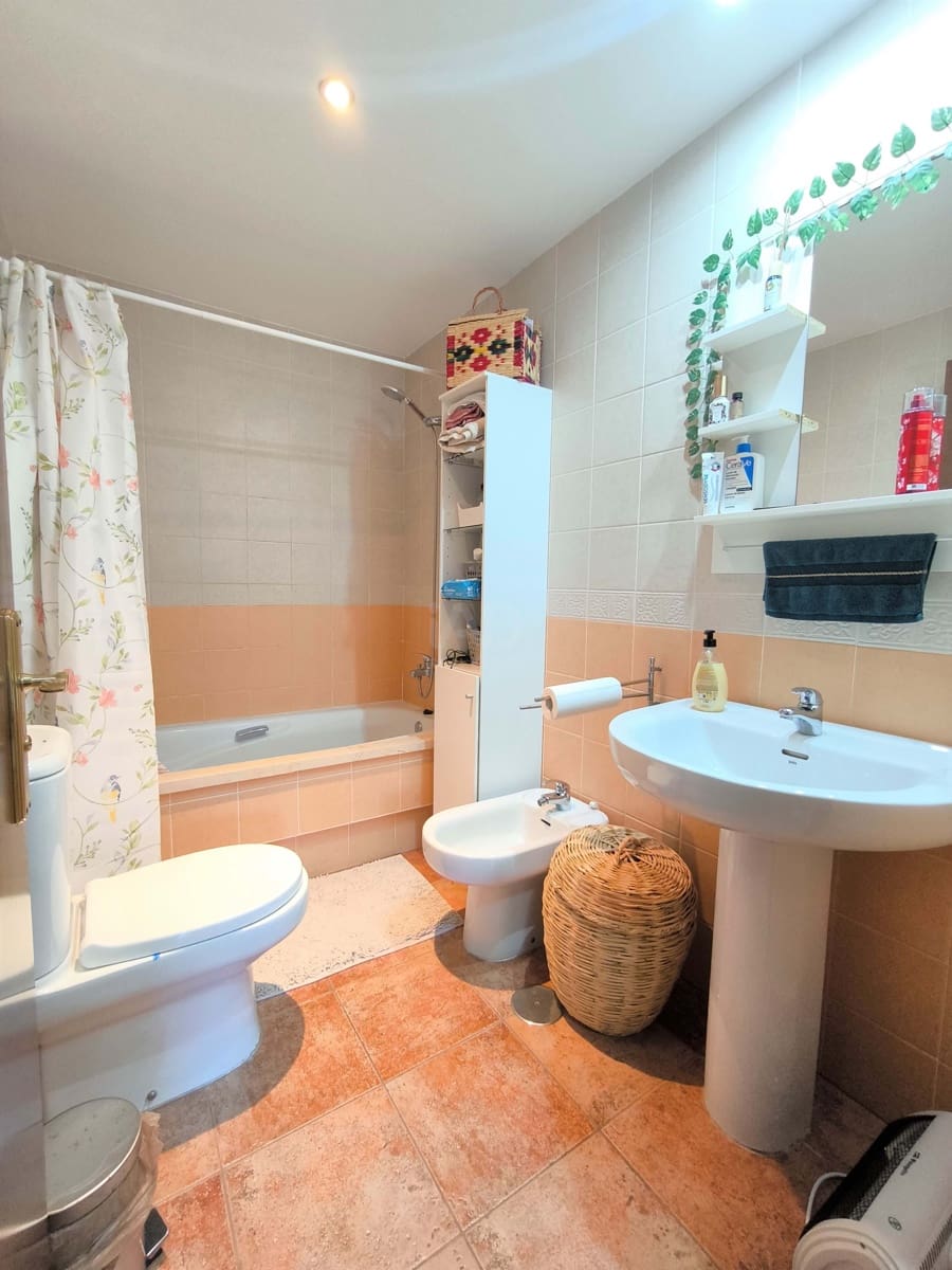 2 bedroom Apartment for sale in Huelva city with pool - € 166,821 (Ref: 9988675)