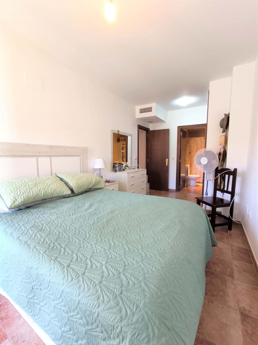 2 bedroom Apartment for sale in Huelva city with pool - € 166,821 (Ref: 9988675)