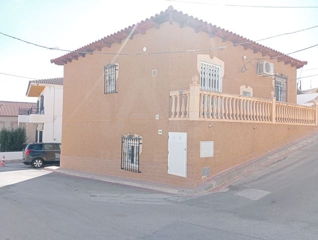 4 camera da letto Casa in vendita in Granada città con garage - 115.000 € (Rif: 9988677)
