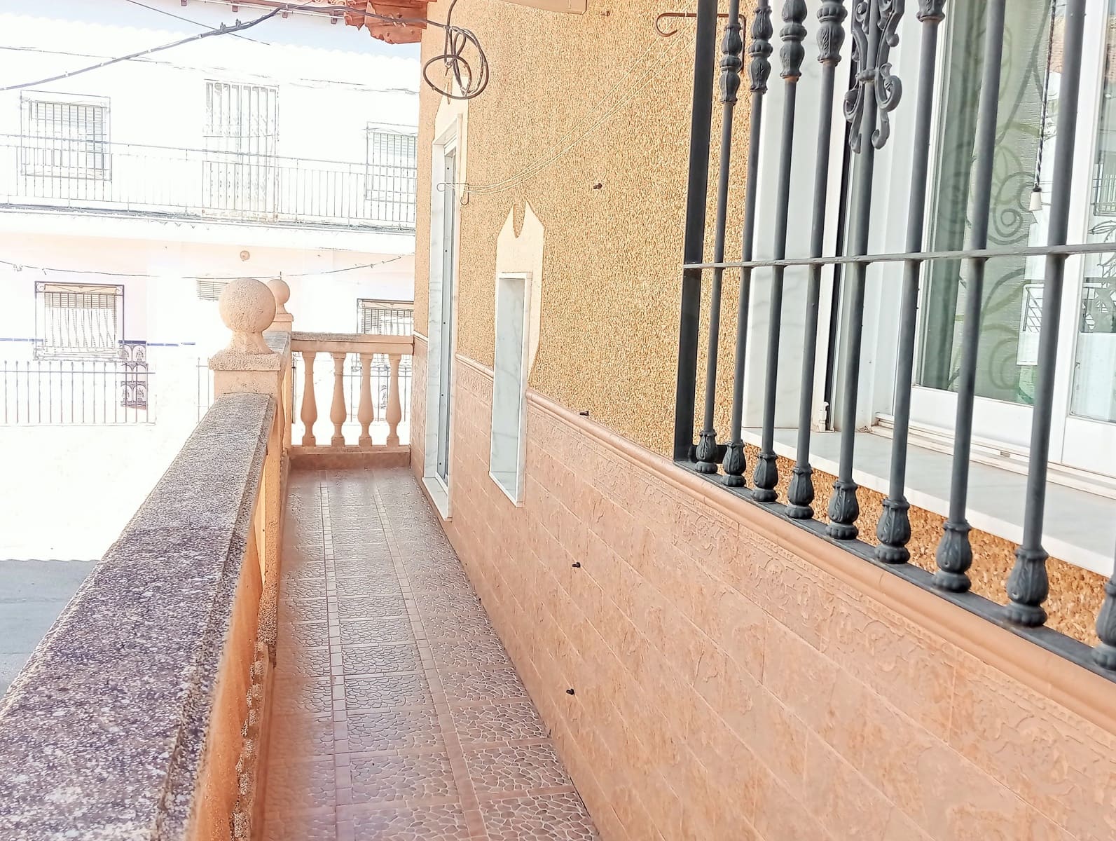 4 camera da letto Casa in vendita in Granada citta con garage - 115.000 € (Rif: 9988677)