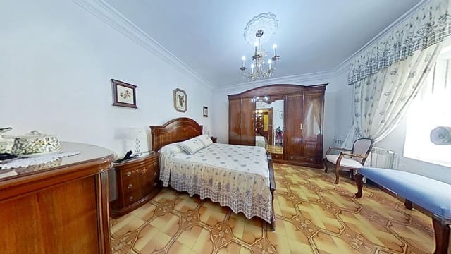 Komercyjne na sprzedaż w Miasto Ciudad Real - 375 000 € (Ref: 9988678)