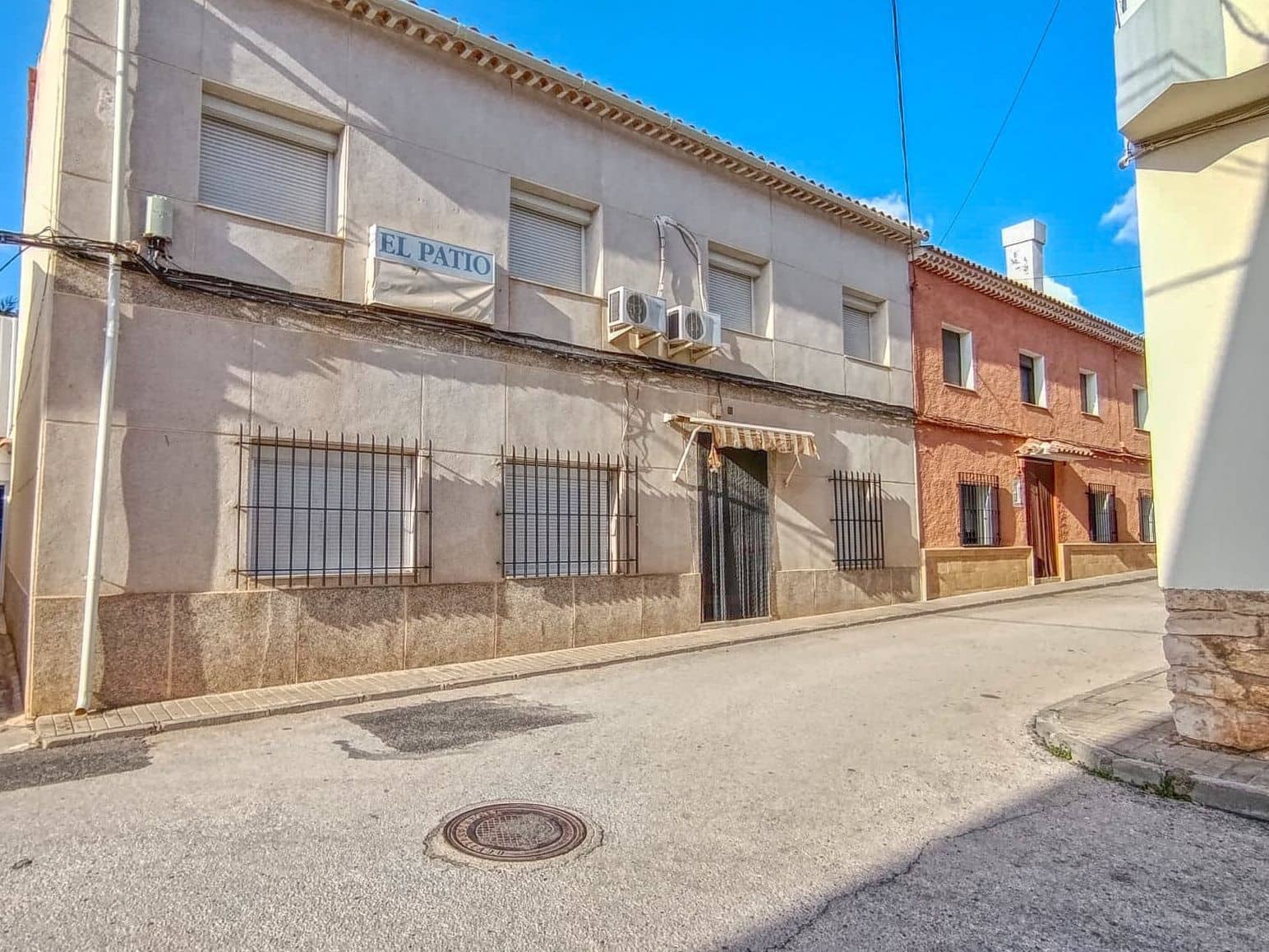 Komercyjne na sprzedaż w Miasto Ciudad Real - 375 000 € (Ref: 9988678)